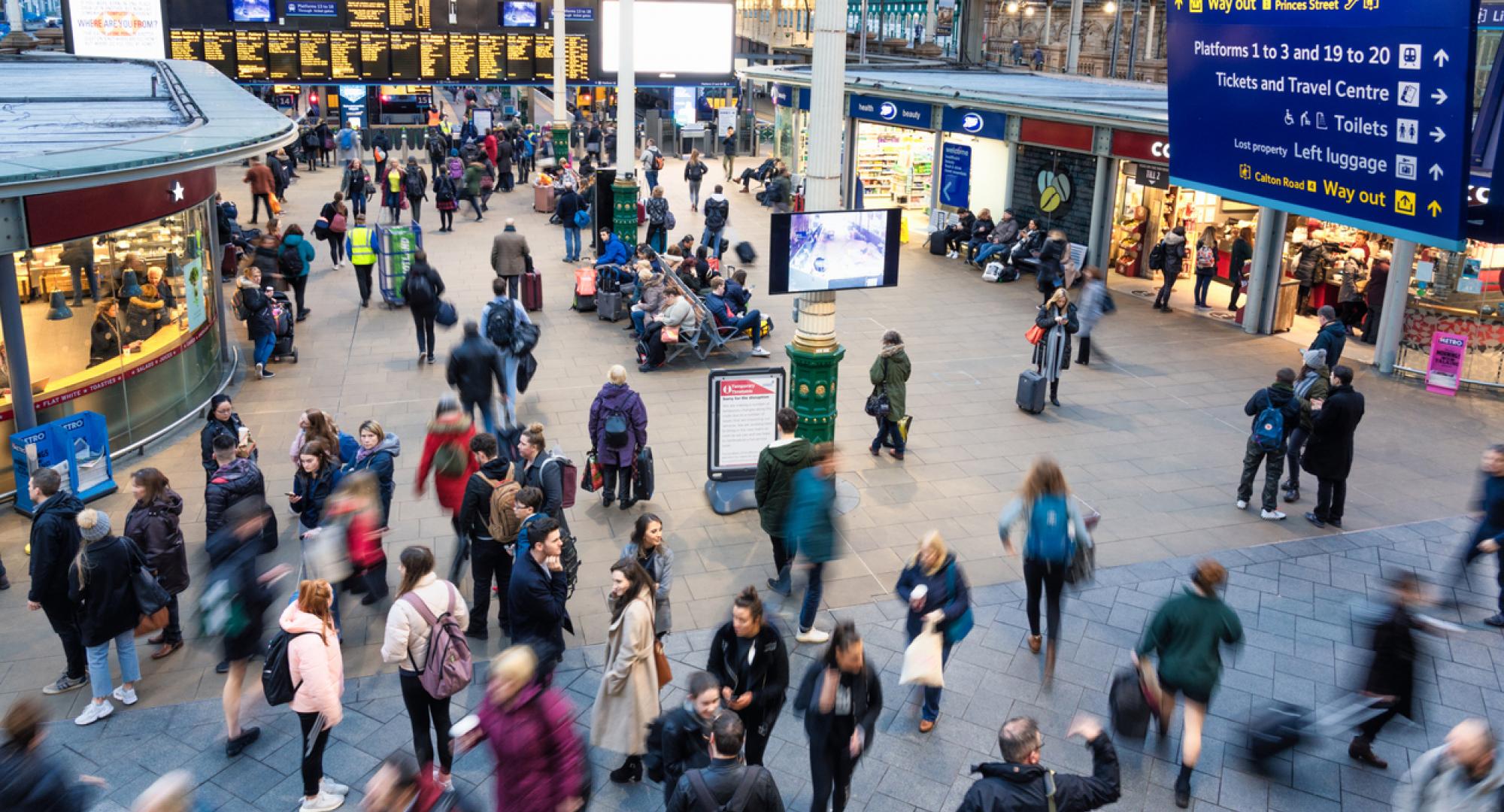 Edinburgh Waverley station at peak times