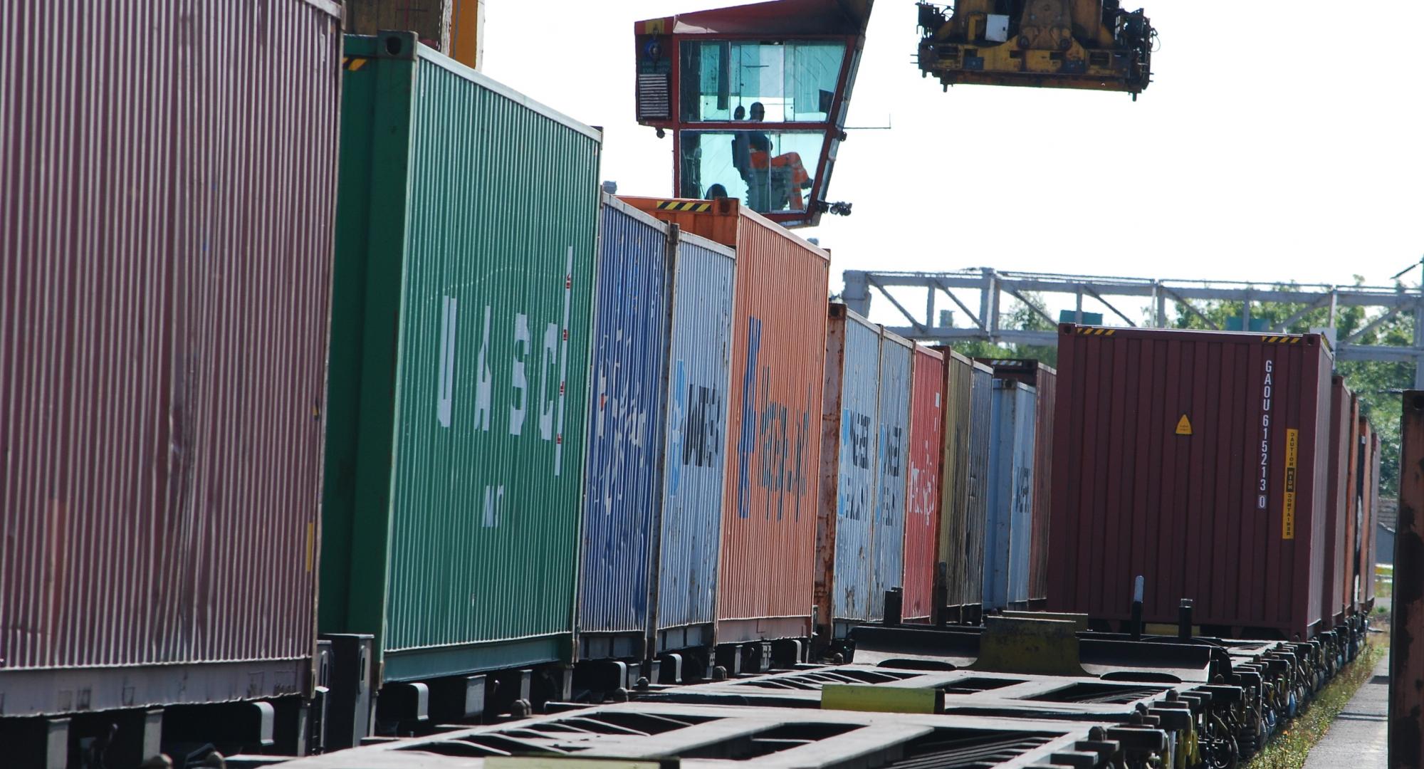 Freight wagon loading