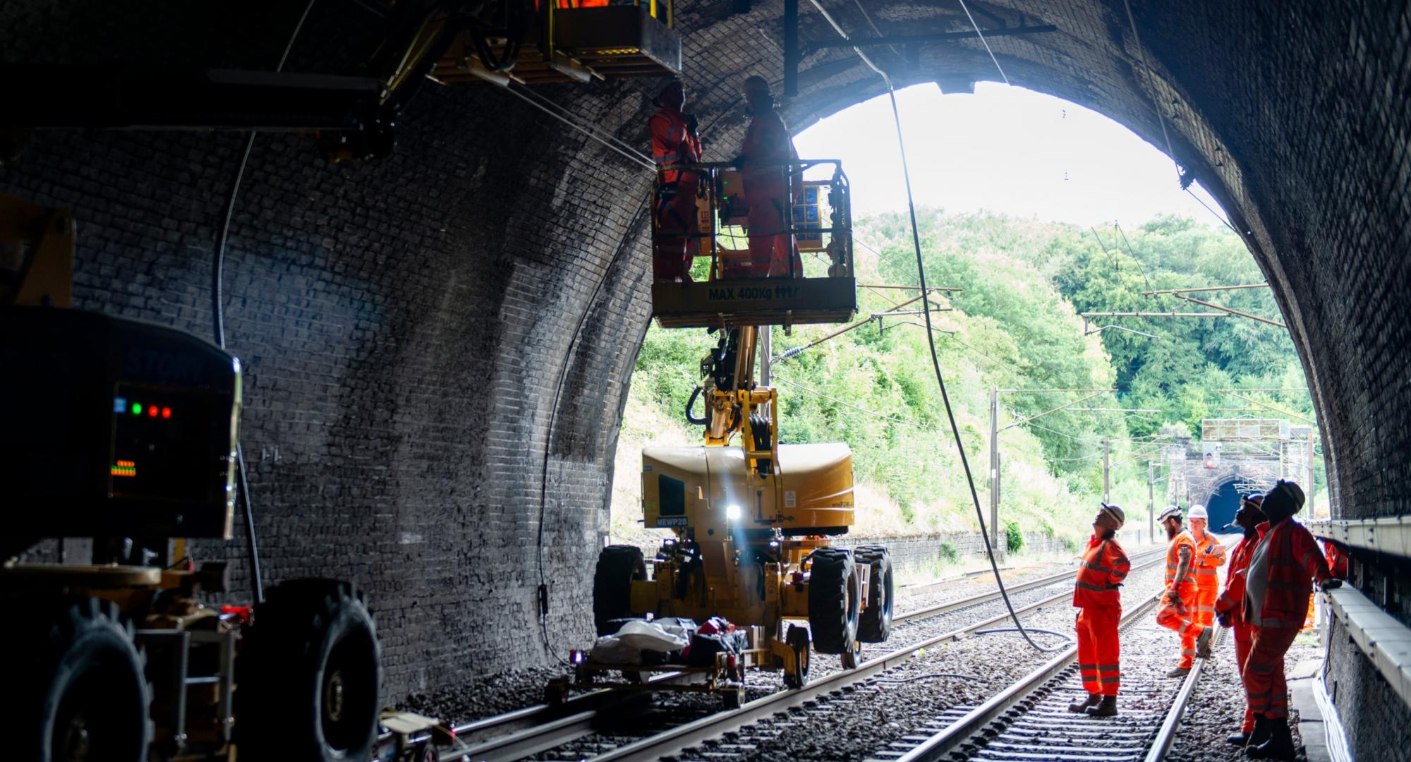 Engineerss working between Welwyn and Hitchen