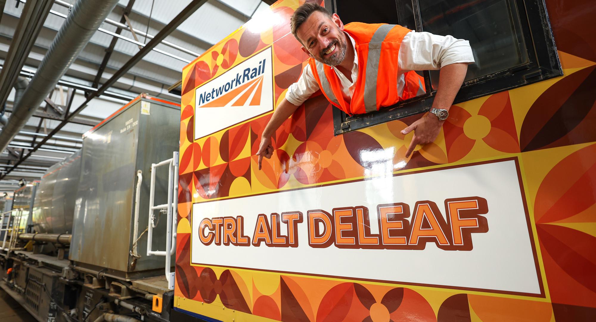 Deleaf Train