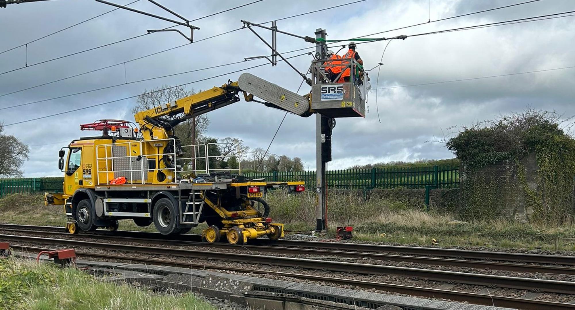 Amey Teams renewing overhead lines April 2026