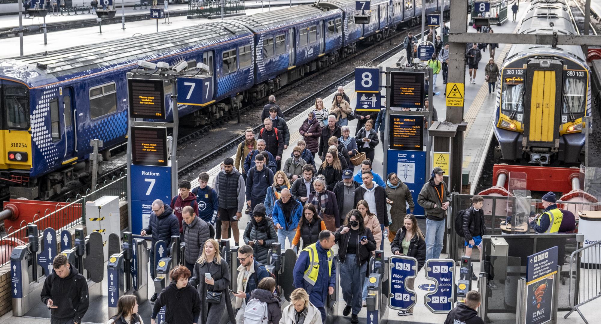 ORR People at a busy station