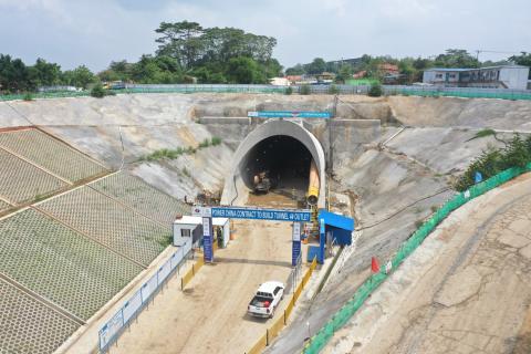 Tunnel being built near Jakarta for high speed line