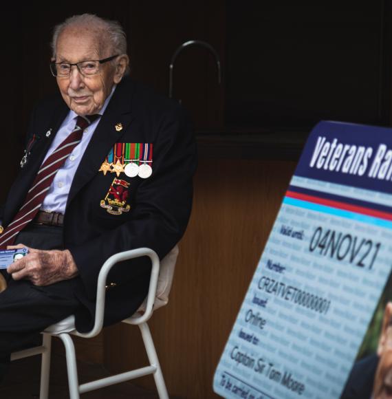 Captain Tom Moore presented with first ever Veterans’ Railcard  