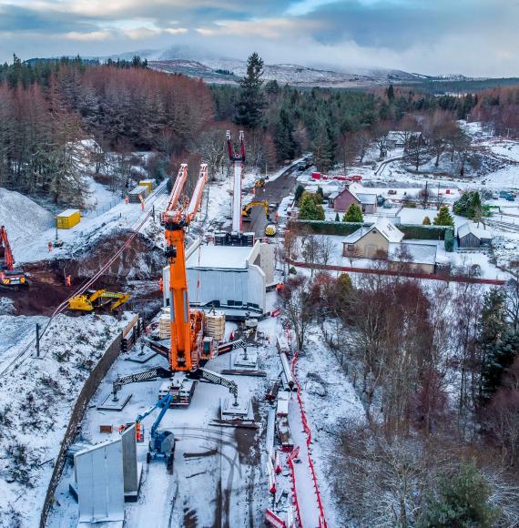 Construction of the new bridge