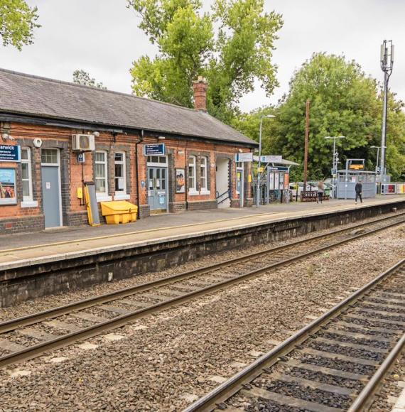 Warwick station platforms, via Network Rail 