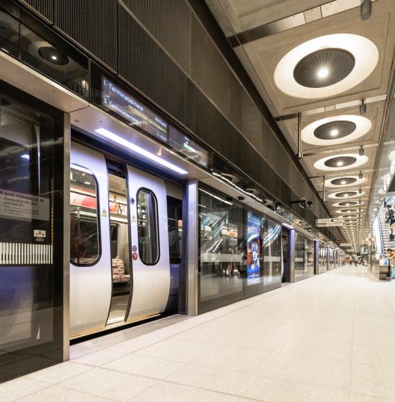 Elizabeth Line running at full capacity