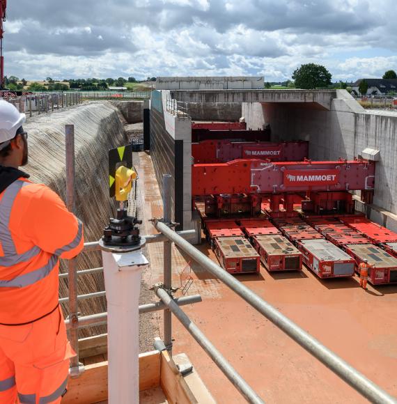 Giant single span bridge structure driven into place by HS2