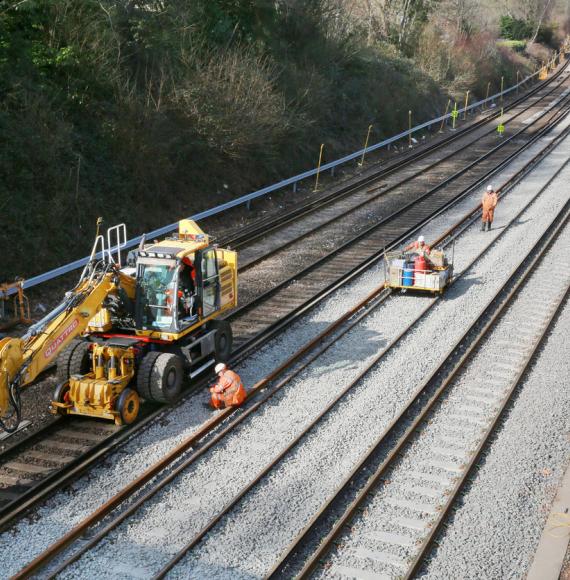 New transport framework signed by Costain and the Department for Transport