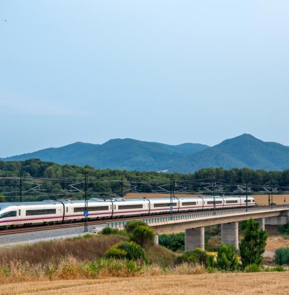 Spanish high-speed rail to install evo-rail’s rail-5G solution