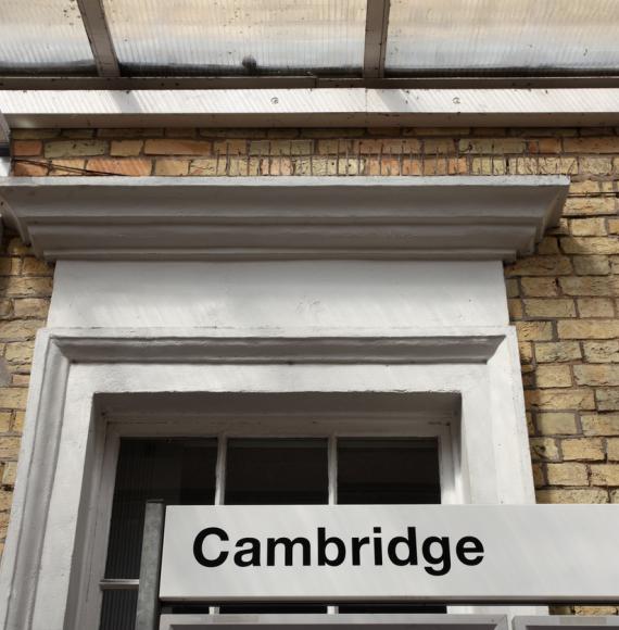 Cambridge England railway station