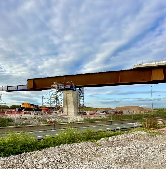 HS2 1100 tonne viaduct