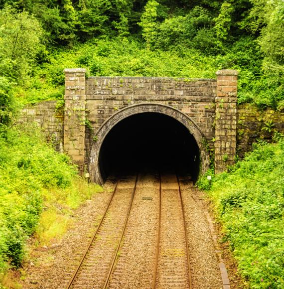 Rail tunnel