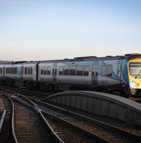 TPE Class 185 Train