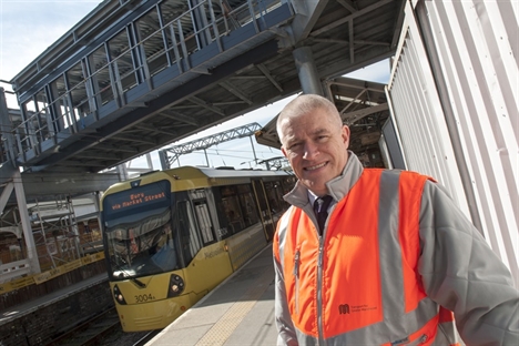 New Altrincham Interchange bridge installed  