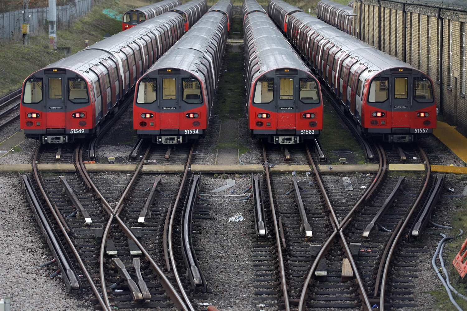 Tube driver strikes confirmed on Piccadilly and Hammersmith & City lines