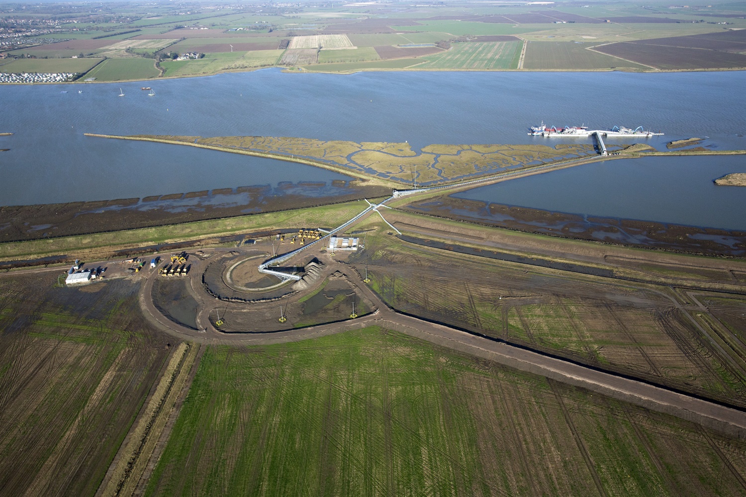 Crossrail’s final shipment of earth arrives at Wallasea Island