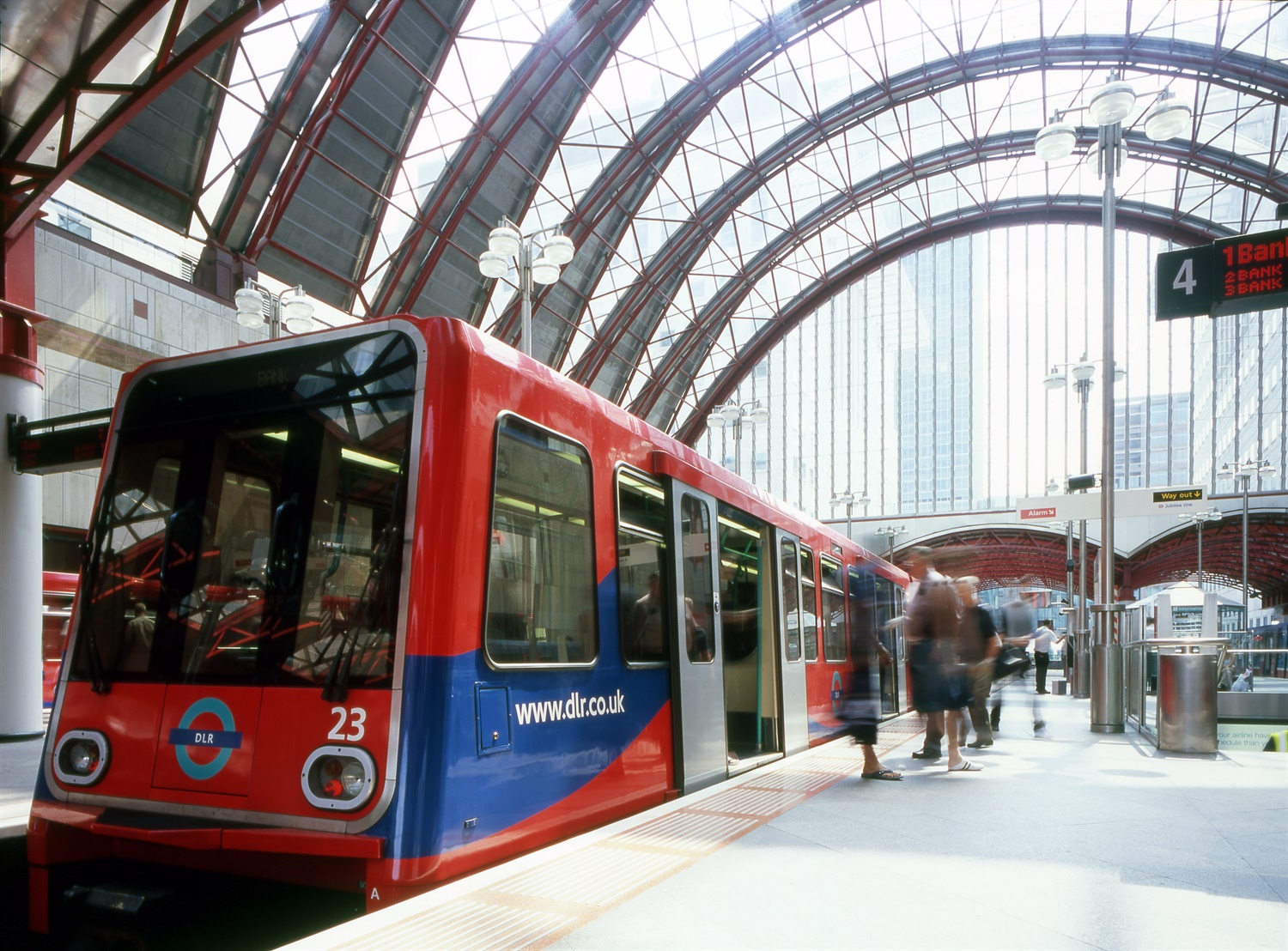 Chaos for London commuters as DLR shuts down entire service on all routes