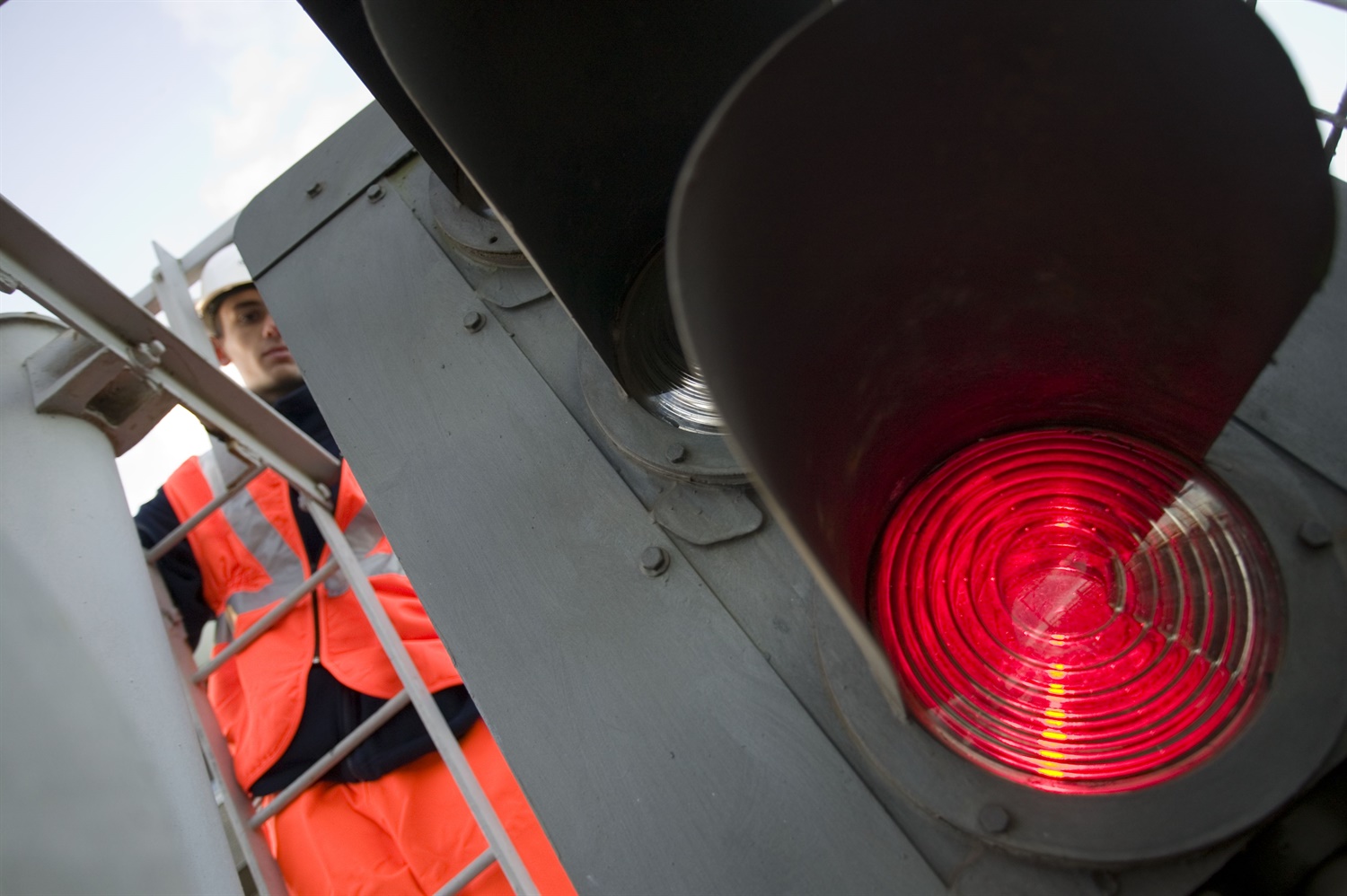 Network Rail urged to review signaller competence after train derailment