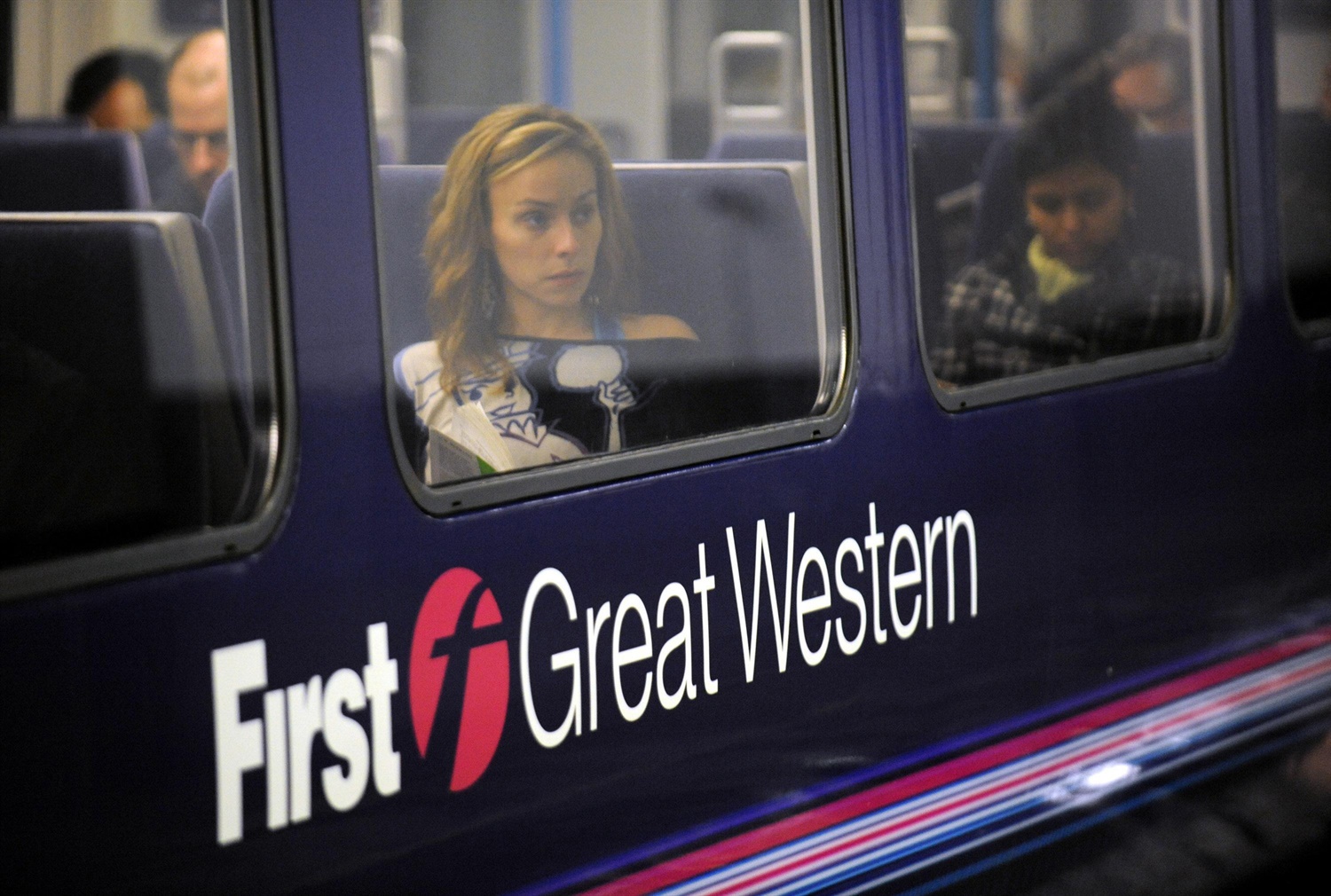 Heatwave causes rail buckling and points failure fears in Thames Valley 