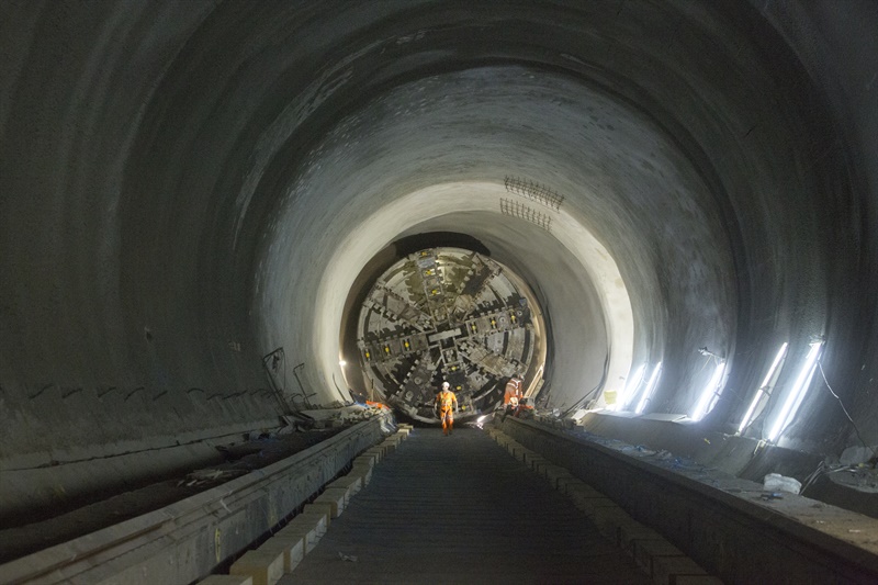 6 Tunnelling machine Elizabeth at Whitechapel  162257