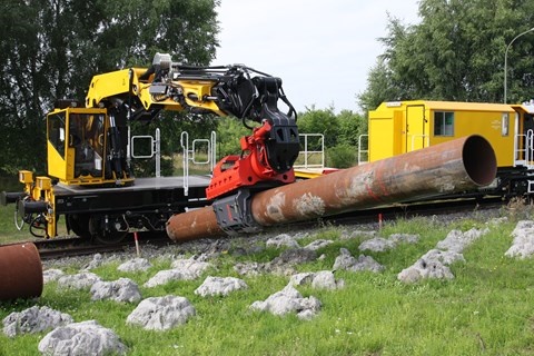 Great Western electrification starts between South Marston and Royal Wootton Bassett