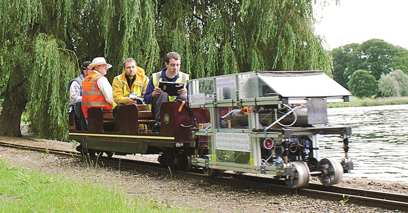 818 1 Hydrogen loco by the lake 818 1 Hydrogen loco by the lake