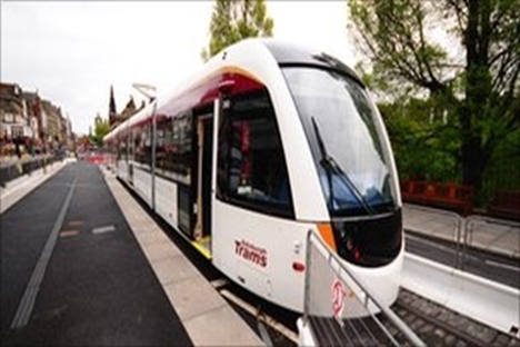 Edinburgh trams could waive fares for first weeks