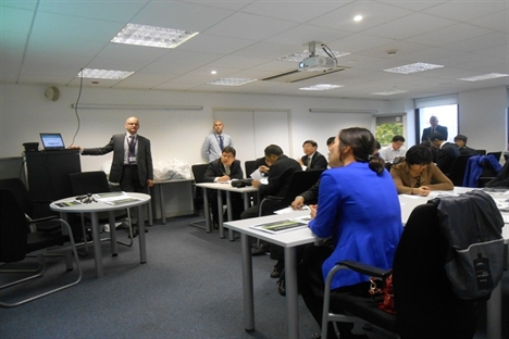 Chinese delegation visits UK TOC to learn about health and safety