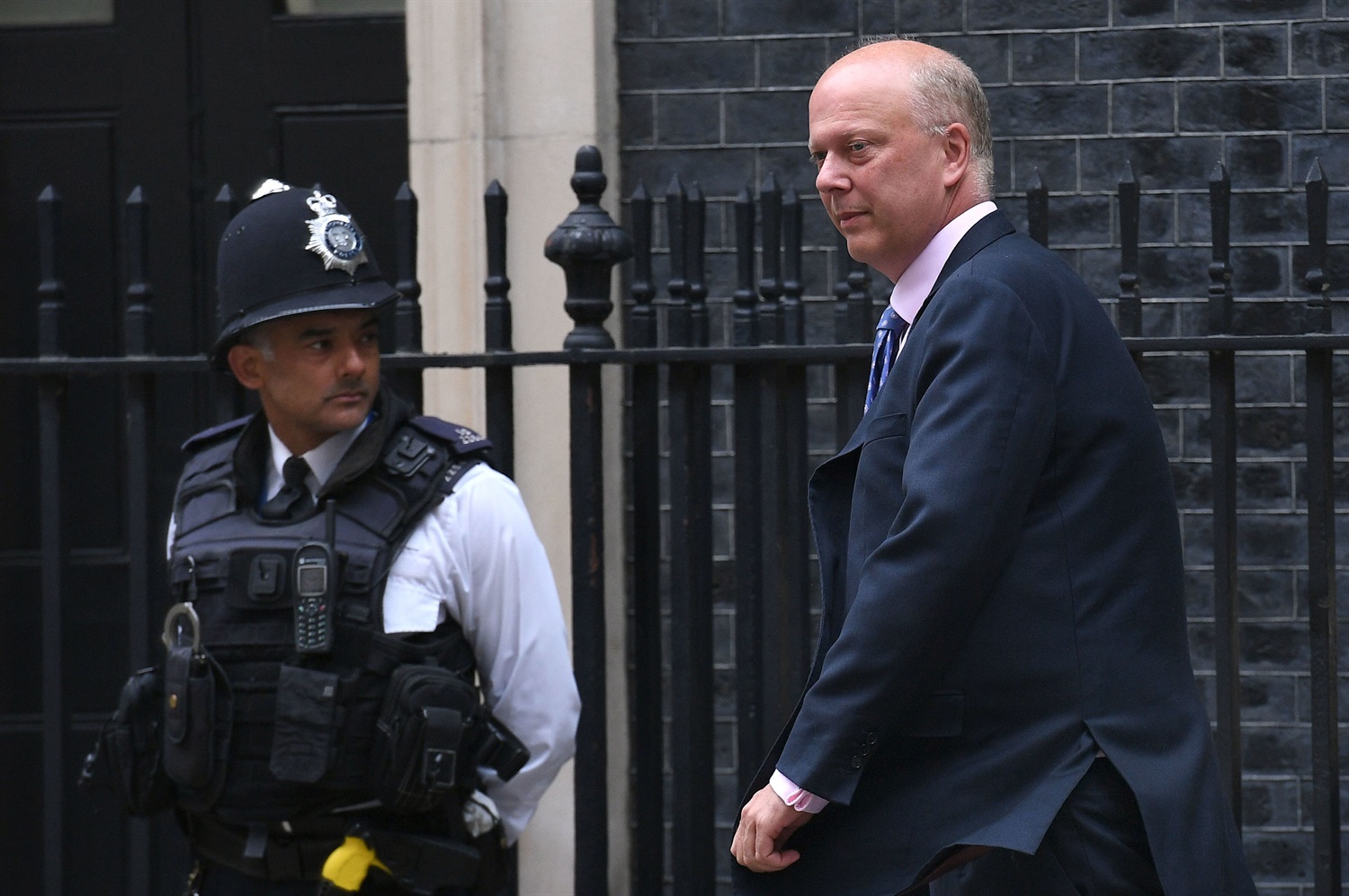 Labour to launch no confidence challenge against Grayling