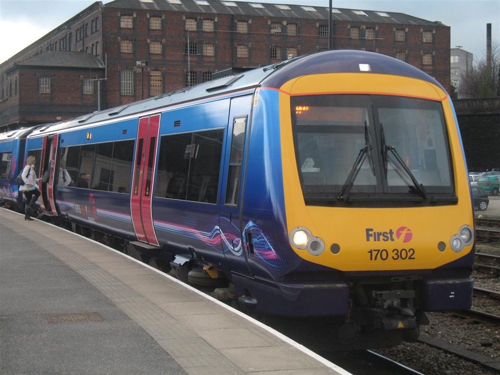 FTPE to retain four Class 170s – but five will still go to Chiltern
