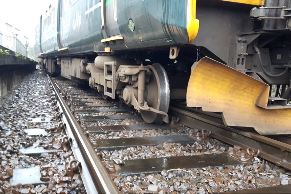 Cornwall train with 14 passengers onboard derailed after track jumped to wrong position, RAIB finds