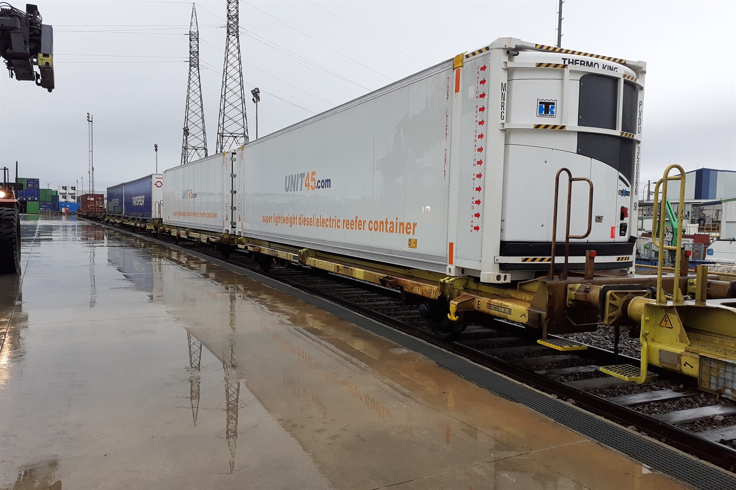 Network Rail aids London’s vital supermarket supplies with new freight route from Spain 