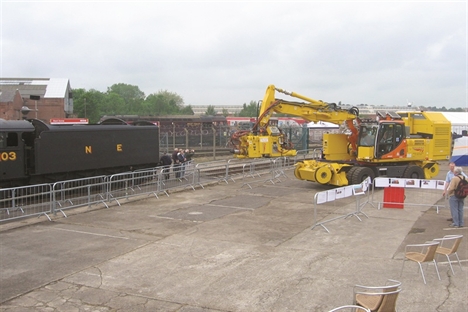 Mobile flash butt welding - Network Rail