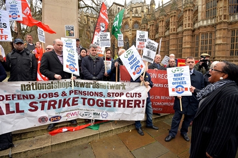 Travel Ambassadors to ‘keep London moving’ during strikes