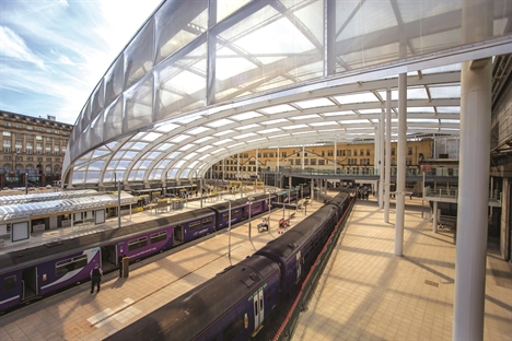 Manchester Victoria station Platform 1 and 2