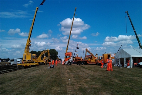 National Track Plant Exhibition gets off to a scorching start