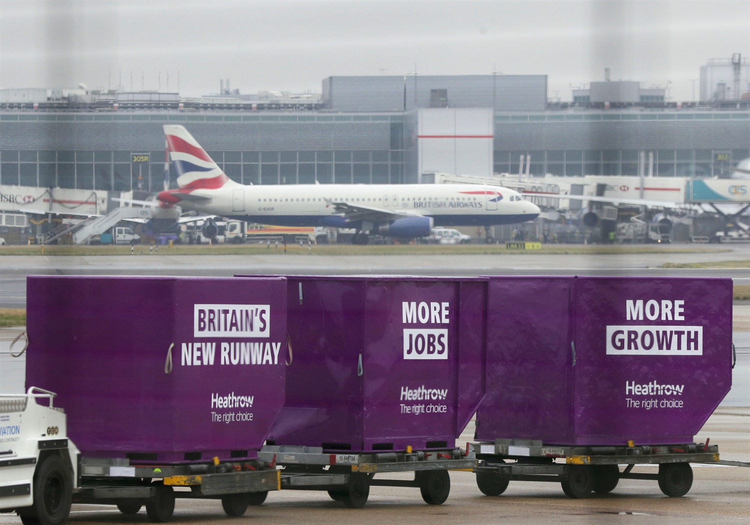 ‘Major improvement’ needed in rail links to airports following Heathrow decision