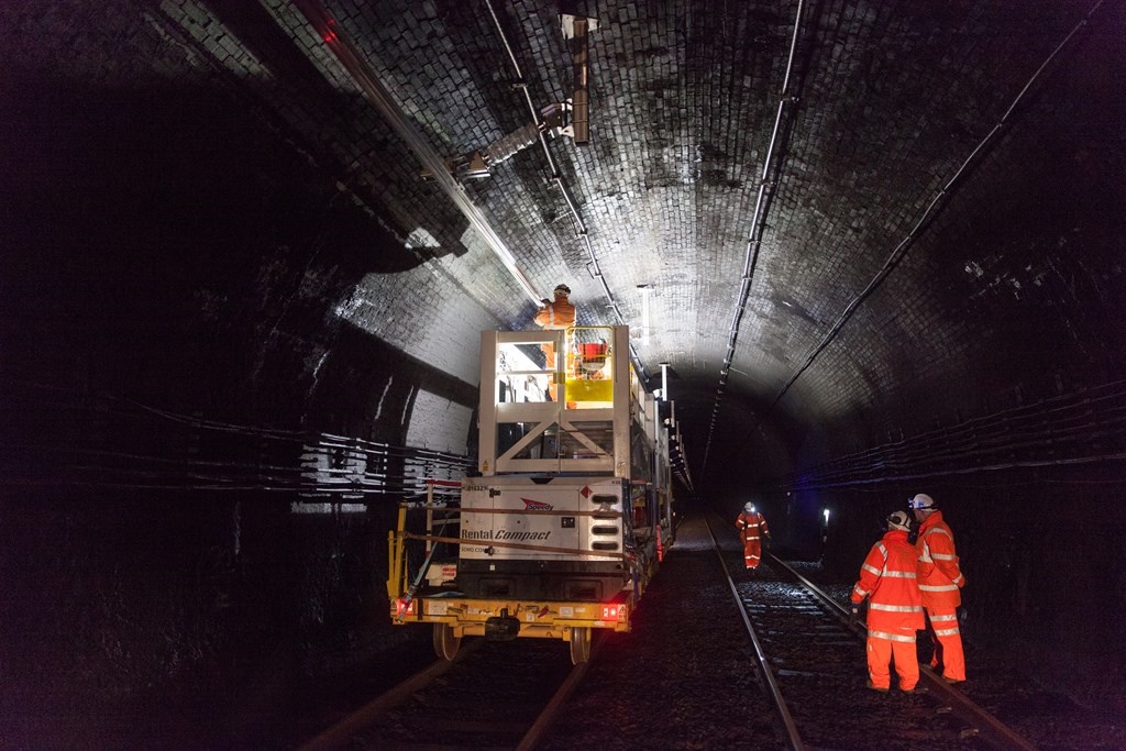 Electric Railway Now Running Through Historic Severn Tunnel Electric Railway Now Running Through Historic Severn Tunnel