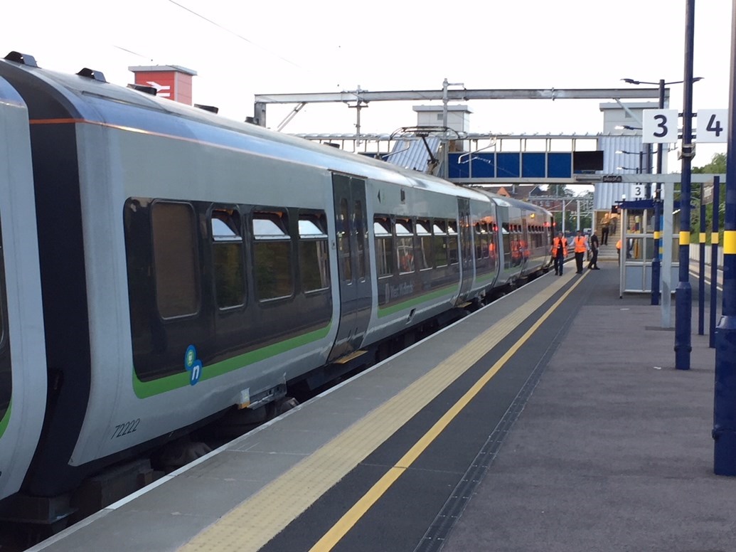 Electric train makes historic first journey to Bromsgrove