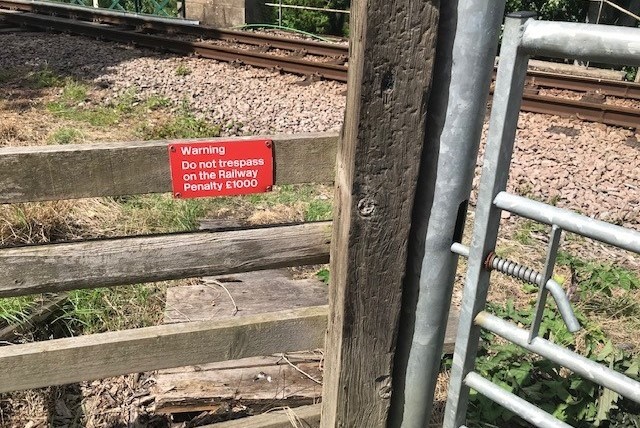 Trespass warning sign