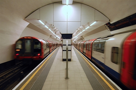 Tube strike talks resume after RMT walkout over safety concerns 