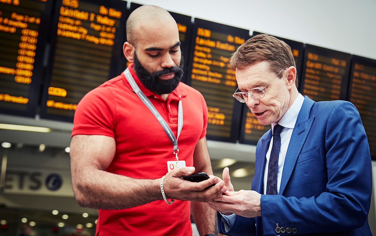 Birmingham New Street becomes UK’s first 5G train station