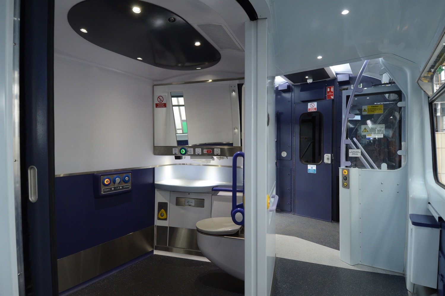 dg217082-toilet-module-144e-144012-rvel-derby-26-6-15 c. Paul Bigland dg217082-toilet-module-144e-144012-rvel-derby-26-6-15 c. Paul Bigland