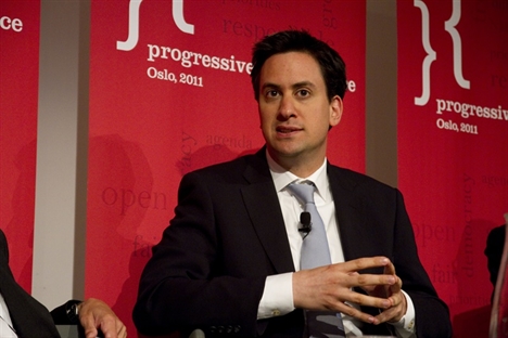Labour set to unveil part re-nationalisation rail plans 
