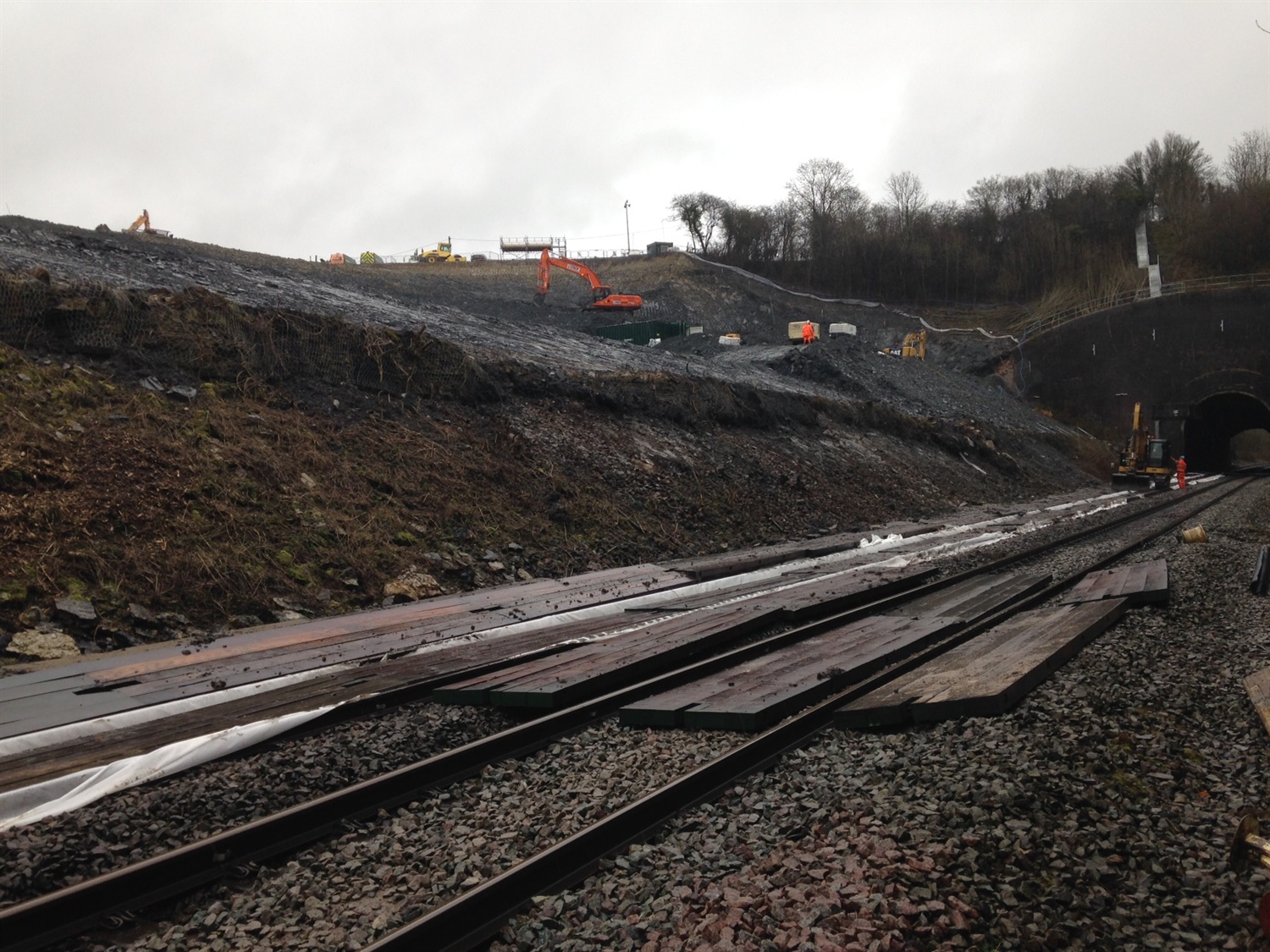 harbury landslip from track level, March 15