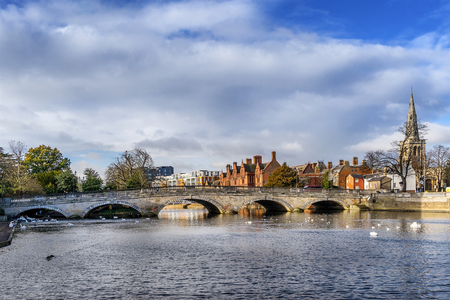 ‘Clearer vision’ and improved joined-up working needed to deliver growth in Cambridge-Oxford arc, NIC says