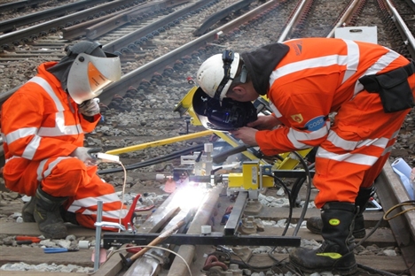 Virgin Trains blames Network Rail for poor performance