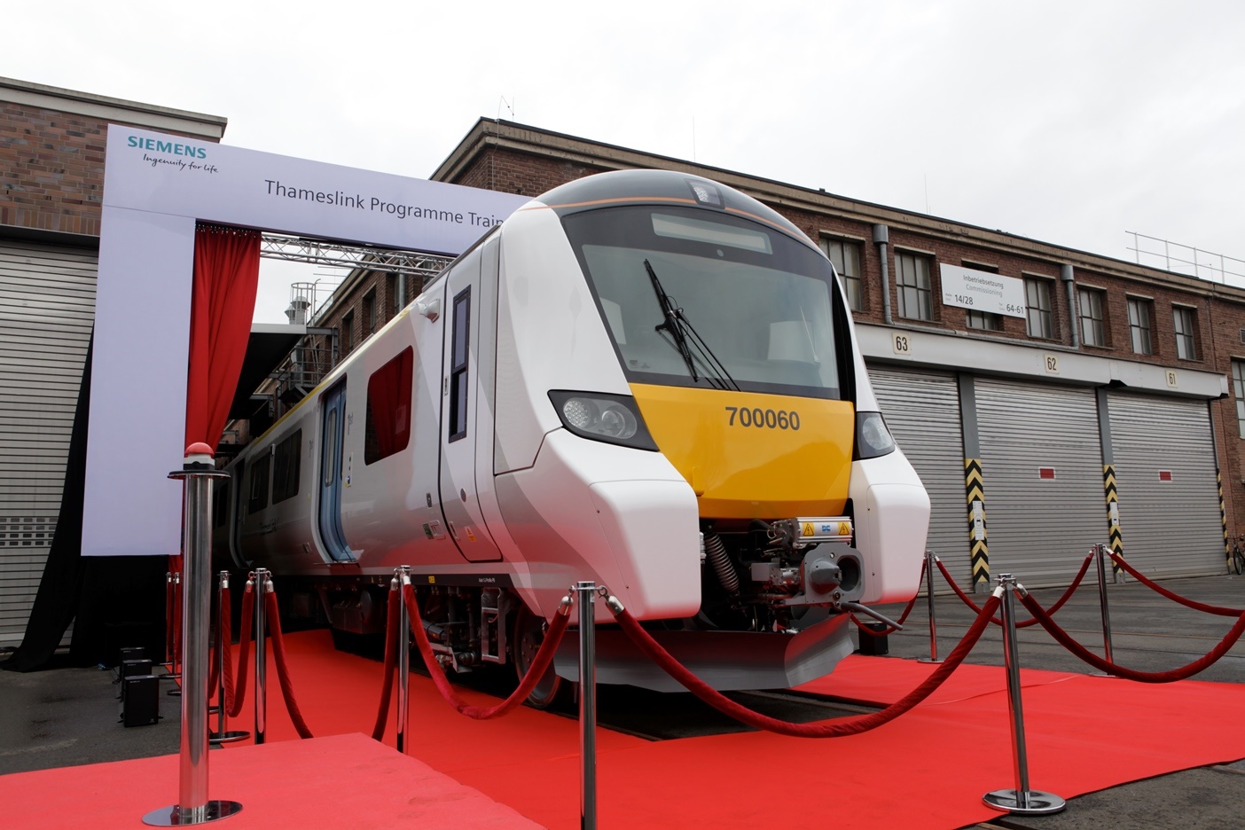 thameslink-class700-2