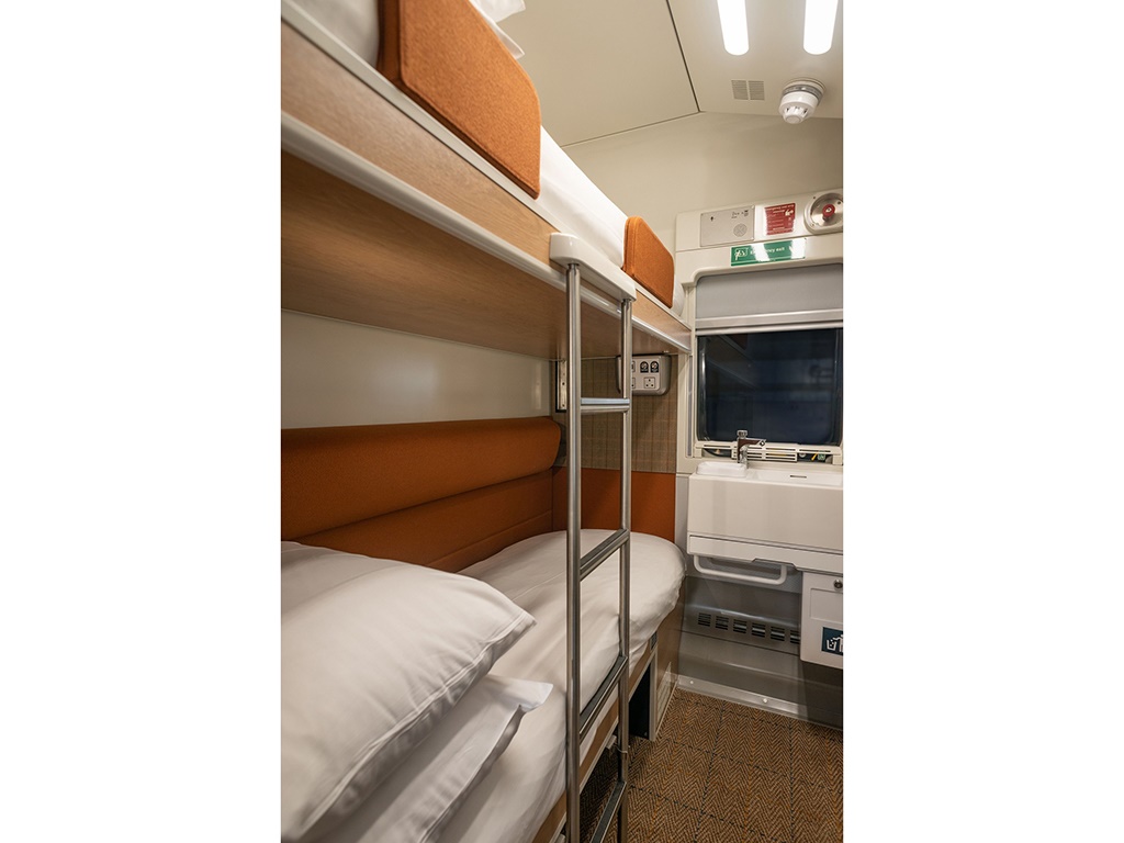 tn gb-caledoniansleeper-caf-classicroom